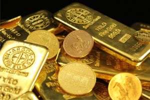 Aurul coboară sub 4.600 dolari uncia; investitorii aşteaptă o posibilă înăsprire a politicii Fed